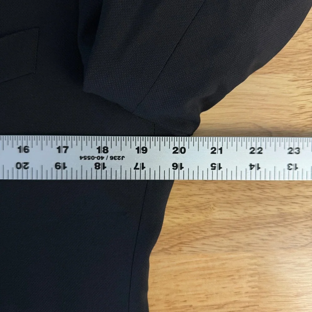 Canali Mens 34R Black Travel Water Resistant Wool Two Button Blazer Sport Coat